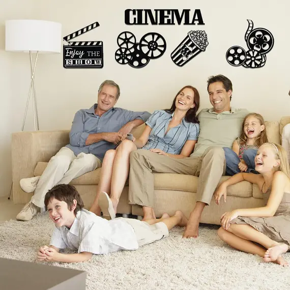السينما المنزلية عيش تجربة فريدة مع العائلة السينما المنزلية عيش تجربة فريدة مع العائلة